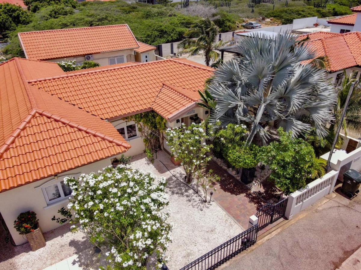 Villa Swiss Paradise With Private Pool Palm Beach Екстер'єр фото